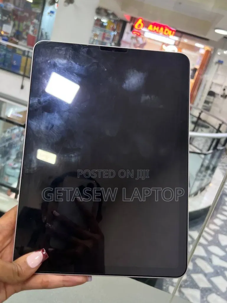 New Apple iPad Air 64 GB Silver