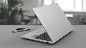 New Laptop HP EliteBook 830 G9 16GB Intel Core i5 SSD 512GB