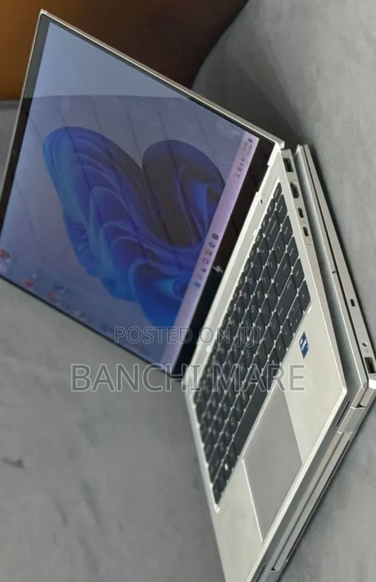 New Laptop HP EliteBook 1040 G8 16GB Intel Core i7 SSD 512GB