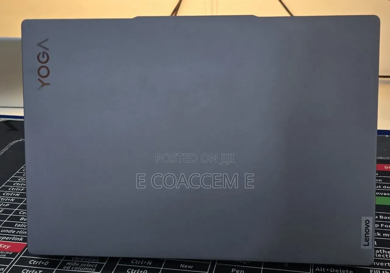 New Laptop Lenovo 16GB AMD Ryzen 7 SSD 512GB