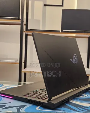 New Laptop Asus ROG Strix SCAR 17 16GB AMD Ryzen 9 SSD 1T