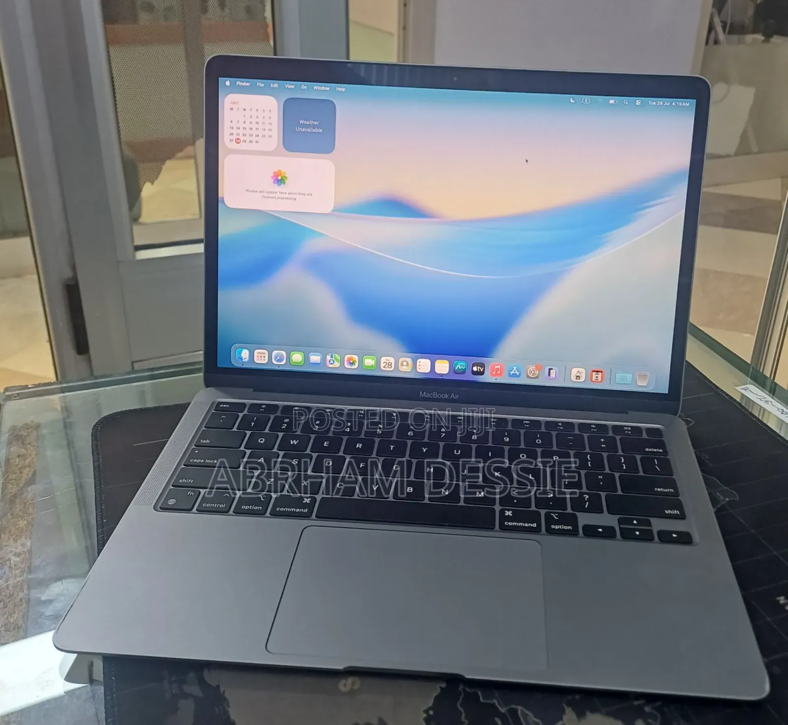 New Laptop Apple MacBook Air 2020 M1 8GB Apple M1 SSD 256GB