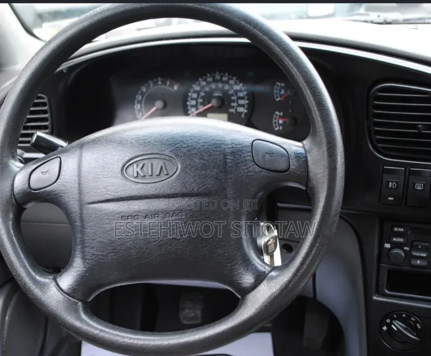 Kia Spectra 2001 Silver