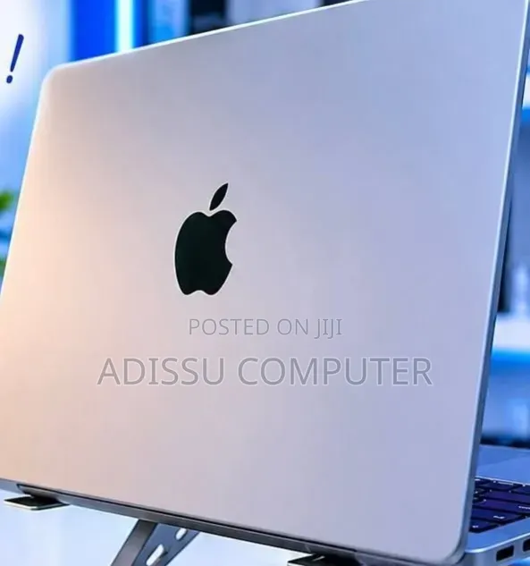 New Laptop Apple MacBook Pro 2019 16GB Apple M1 Pro SSD 512GB