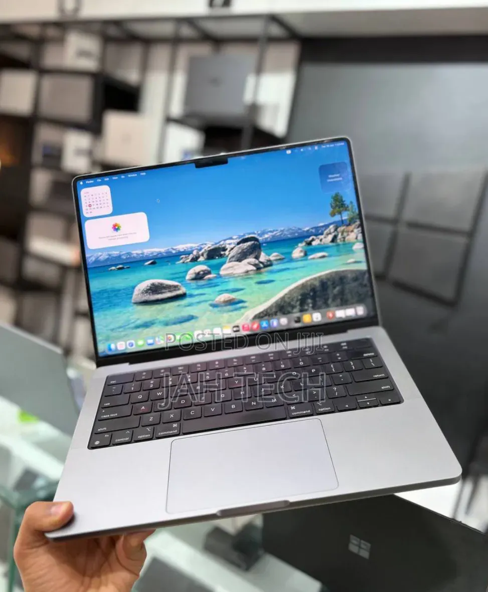 New Laptop Apple MacBook Pro 2021 M1 16GB Apple M1 Pro SSD 512GB