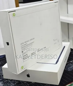 New Laptop Apple MacBook Air 2026 M5 16GB SSD 512GB