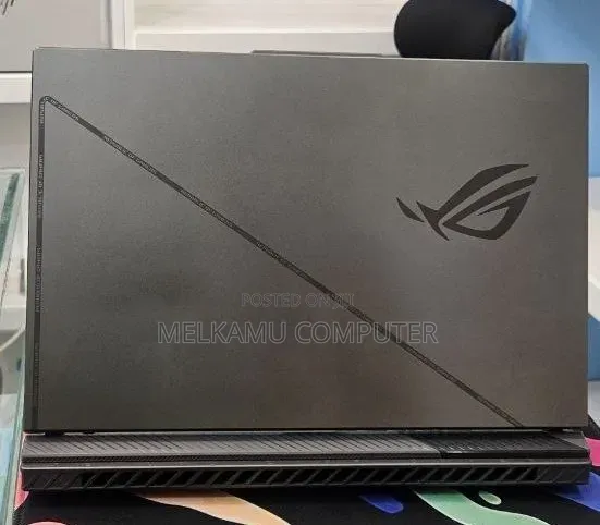 New Laptop Asus ROG Strix G16 16GB Intel Core i9 SSD 1T