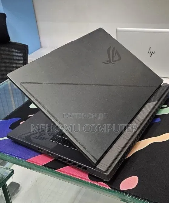 New Laptop Asus ROG Strix G16 16GB Intel Core i9 SSD 1T