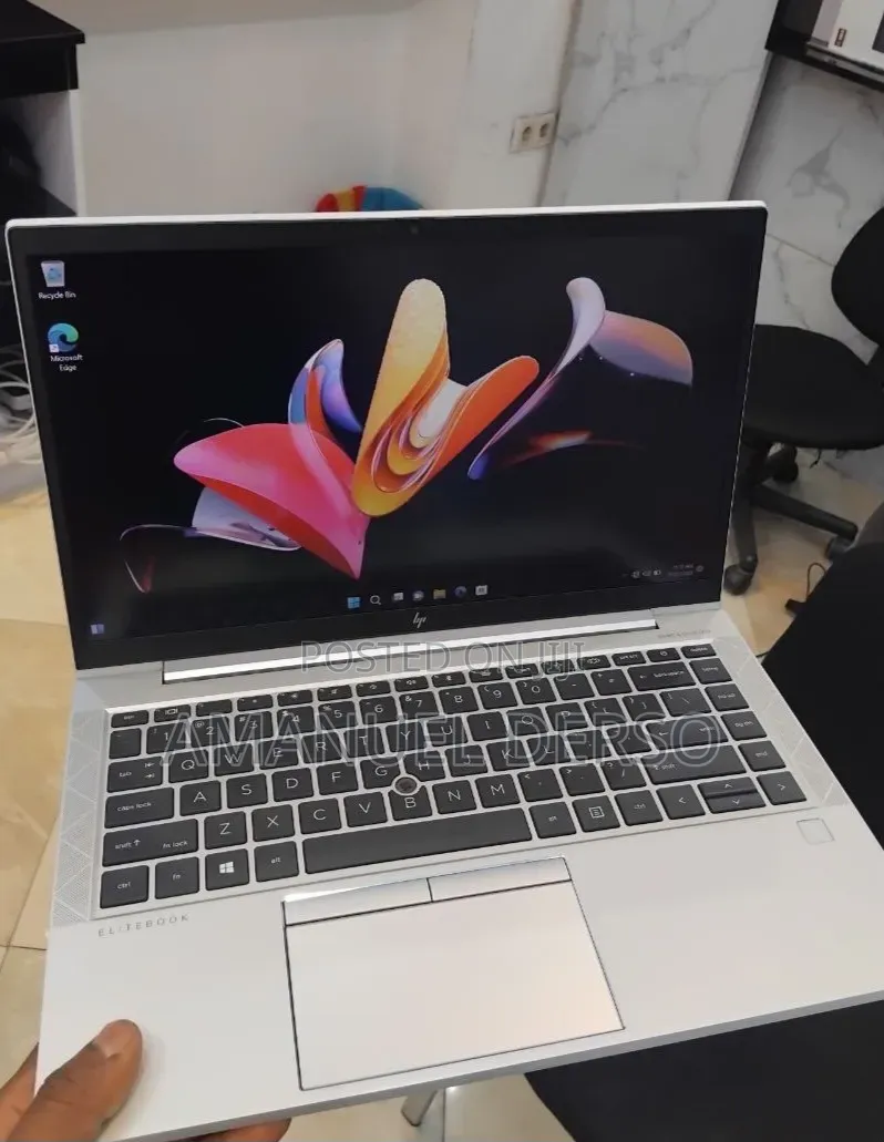 New Laptop HP EliteBook 840 G7 16GB Intel Core i5 SSD 512GB