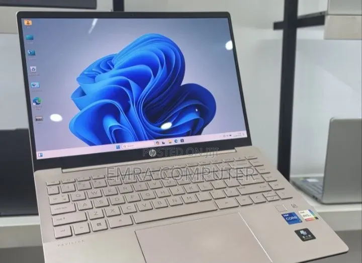 New Laptop HP 16GB Intel Core i7 SSD 512GB