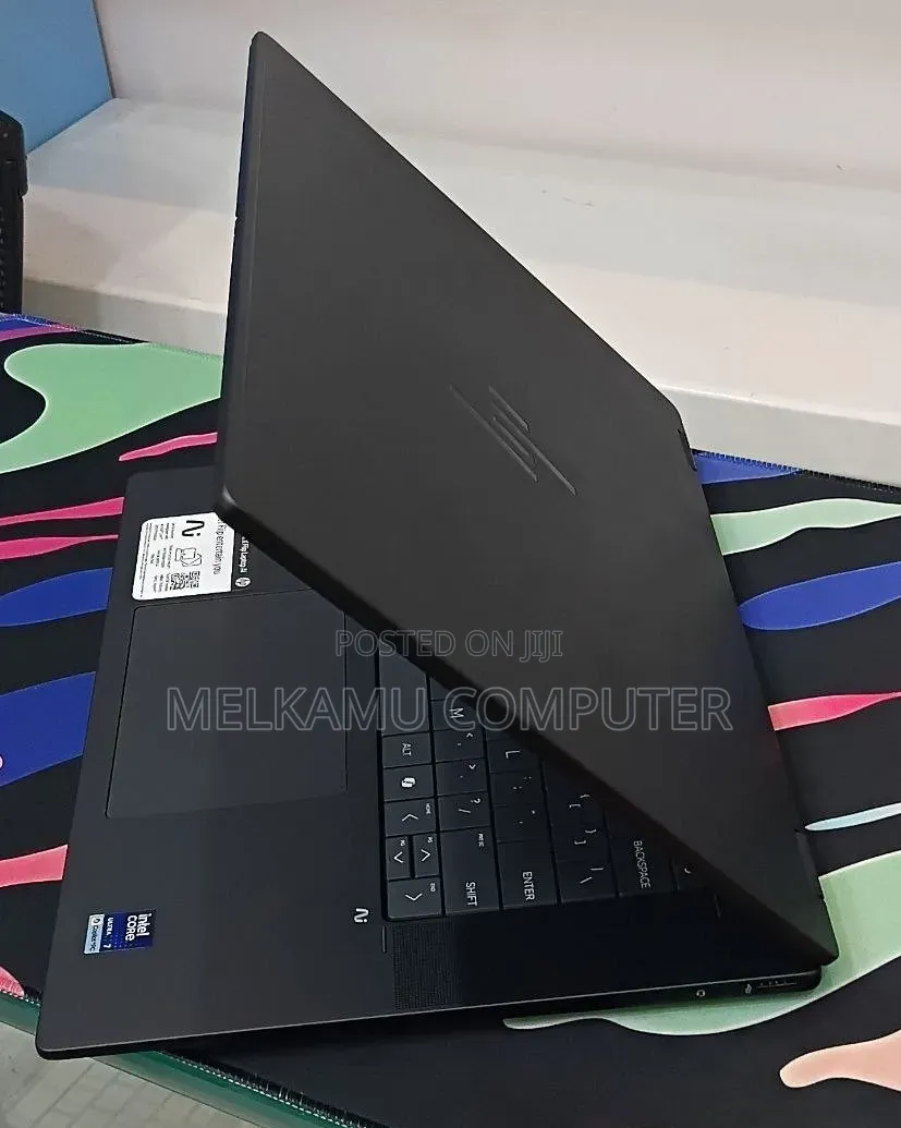 New Laptop HP OmniBook X Flip 16" 16GB Intel Core Ultra 7 SSD 1T