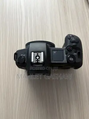 Canon EOS R Camera