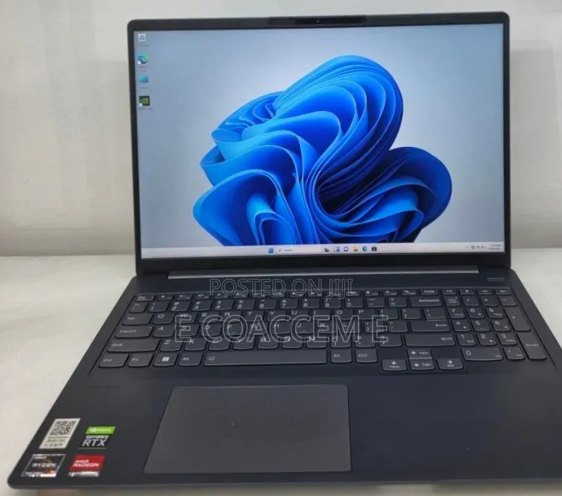 New Laptop Lenovo 16GB AMD Ryzen 7 SSD 512GB