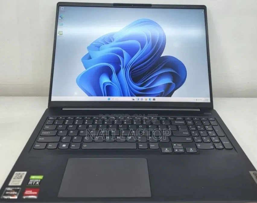 New Laptop Lenovo 16GB AMD Ryzen 7 SSD 512GB