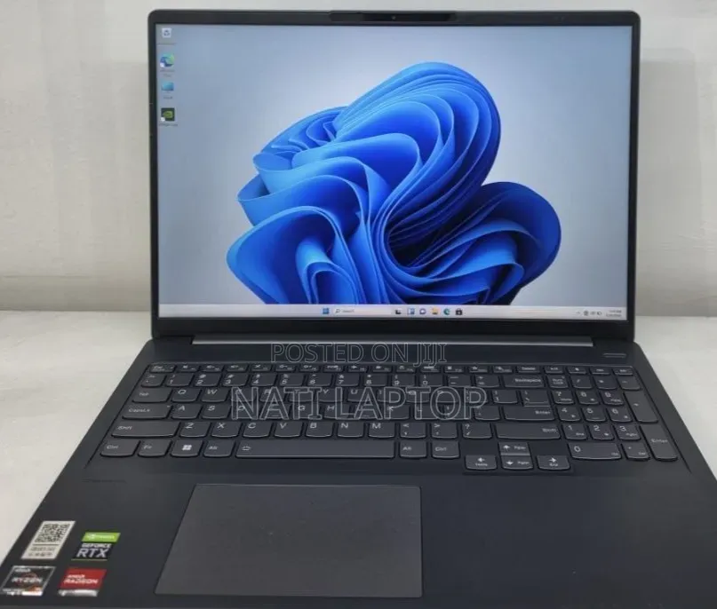 New Laptop Lenovo 16GB AMD Ryzen 7 SSD 512GB