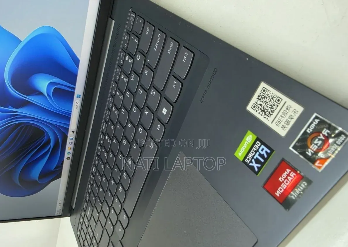 New Laptop Lenovo 16GB AMD Ryzen 7 SSD 512GB