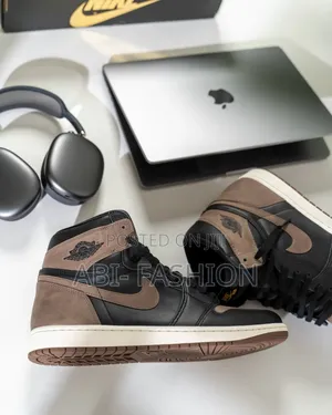 Nike Air Jordan 1 Retro High OG "Palomino" a Black /Brown