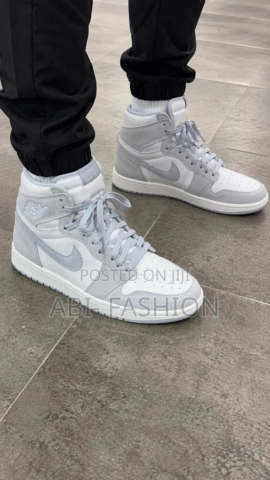 Nike Air Jordan 1 Mid SE Light Grey / White