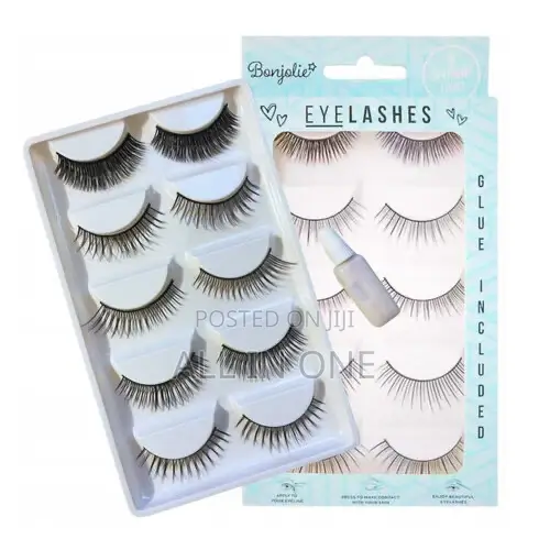 Glue Natural Eye Lashes With Fair