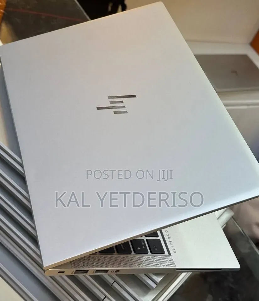 New Laptop HP EliteBook 840 G8 16GB Intel Core i7 SSD 512GB