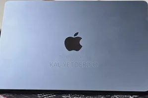 New Laptop Apple MacBook Air 2022 M2 8GB SSD 256GB