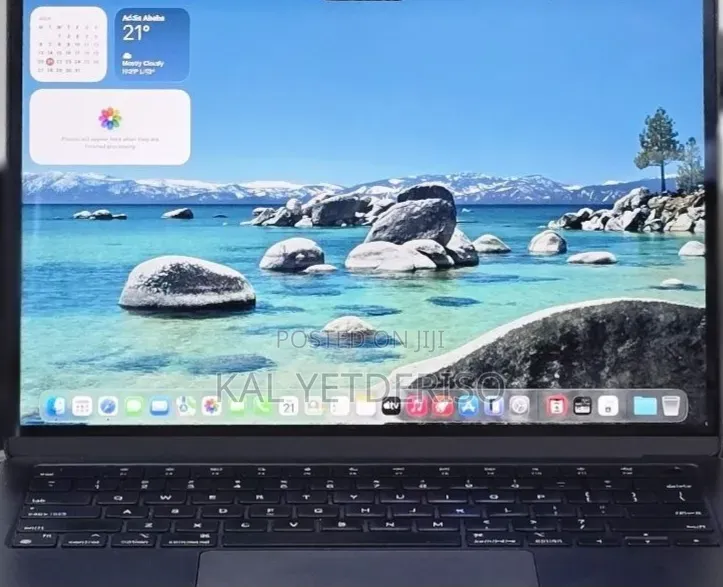 New Laptop Apple MacBook Air 2022 M2 8GB SSD 256GB