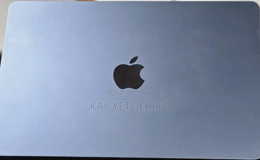New Laptop Apple MacBook Air 2022 M2 8GB SSD 256GB