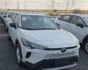 New Toyota Corolla Cross Hybrid 2025 Off white