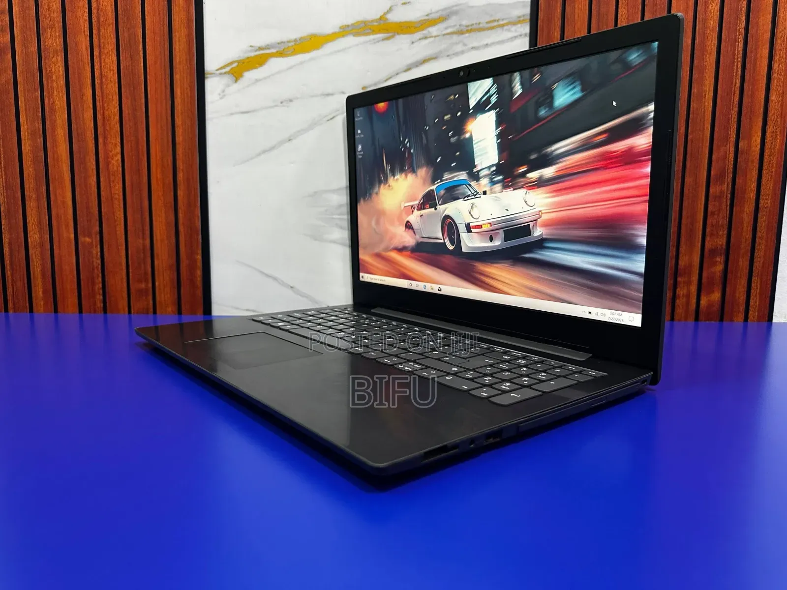 New Laptop Lenovo V330 8GB Intel Core i7 SSD 256GB