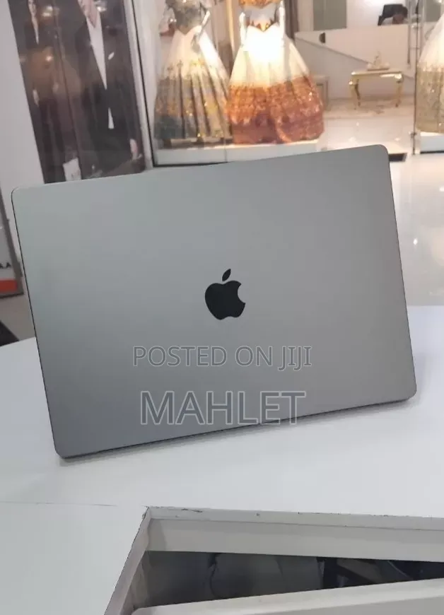 New Laptop Apple MacBook Pro 2021 M1 Max 64GB Intel Core i9 SSD 1T