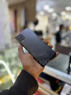 Samsung Galaxy A12 64 GB Black