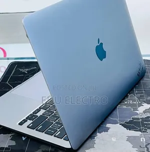 New Laptop Apple MacBook Air 2020 M1 16GB Apple M1 SSD 256GB