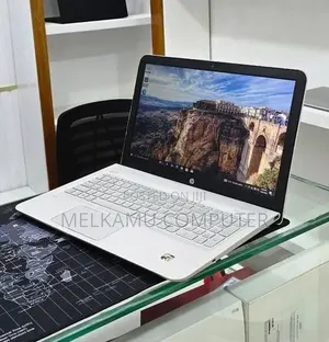 New Laptop HP Envy 15 12GB Intel Core i5 HDD 128GB