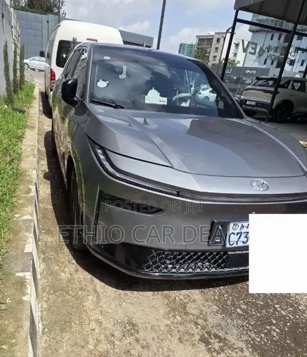 Toyota bZ3 2025 Gray