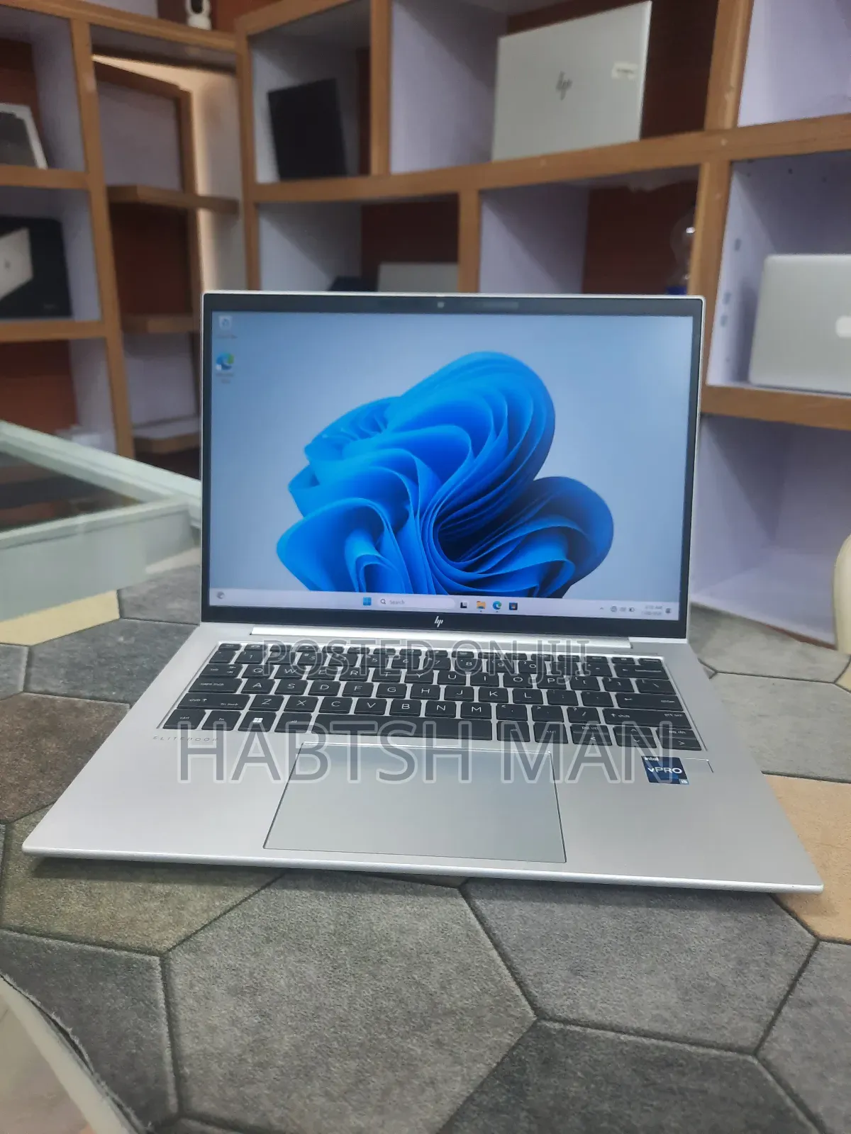 New Laptop HP EliteBook 840 G10 16GB Intel Core i5 SSD 512GB