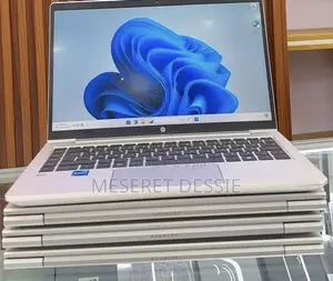 New Laptop HP ProBook 440 G10 8GB Intel Core i3 SSD 256GB