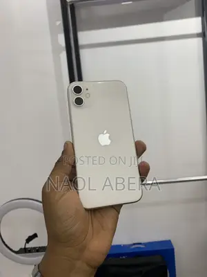 New Apple iPhone 11 128 GB White