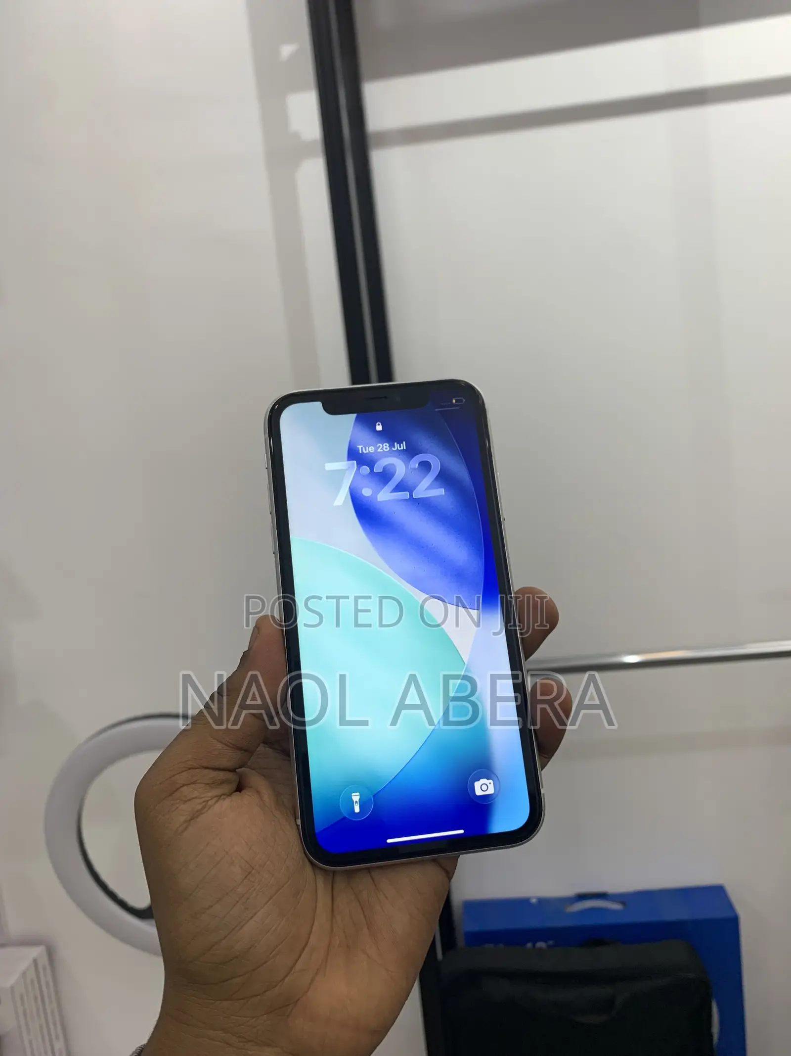 New Apple iPhone 11 128 GB White