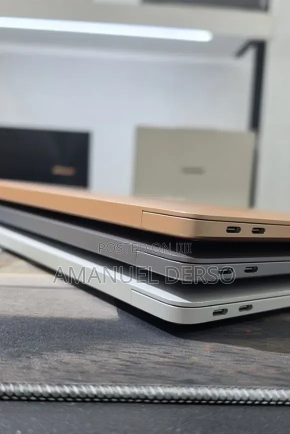 New Laptop Apple MacBook Pro 2021 M1 8GB Apple M1 Pro SSD 256GB