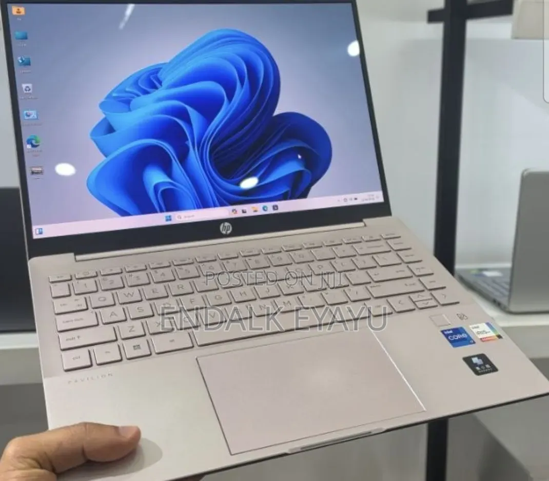 New Laptop HP Pavilion 14 16GB Intel Core i5 SSD 512GB