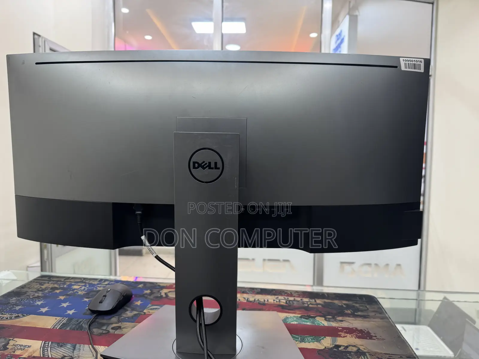 Dell UltraSharp 34 Inch Curved Monitor