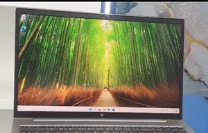 New Laptop HP ZBook Firefly G8 16GB Intel Core i7 SSD 512GB