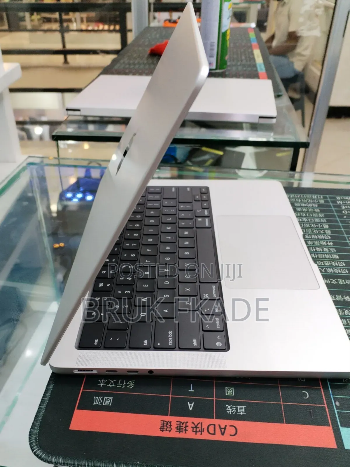 New Laptop Apple MacBook Pro 2026 M5 Pro 16GB Apple M5 Pro SSD 512GB