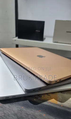 New Laptop Apple MacBook Air 2020 M1 8GB Apple M1 SSD 256GB