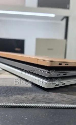 New Laptop Apple MacBook Air 2020 M1 8GB Apple M1 SSD 256GB