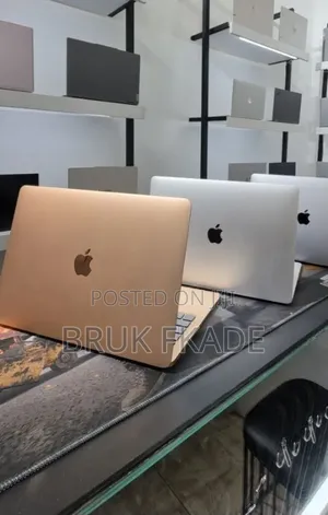 New Laptop Apple MacBook Air 2020 M1 8GB Apple M1 SSD 256GB