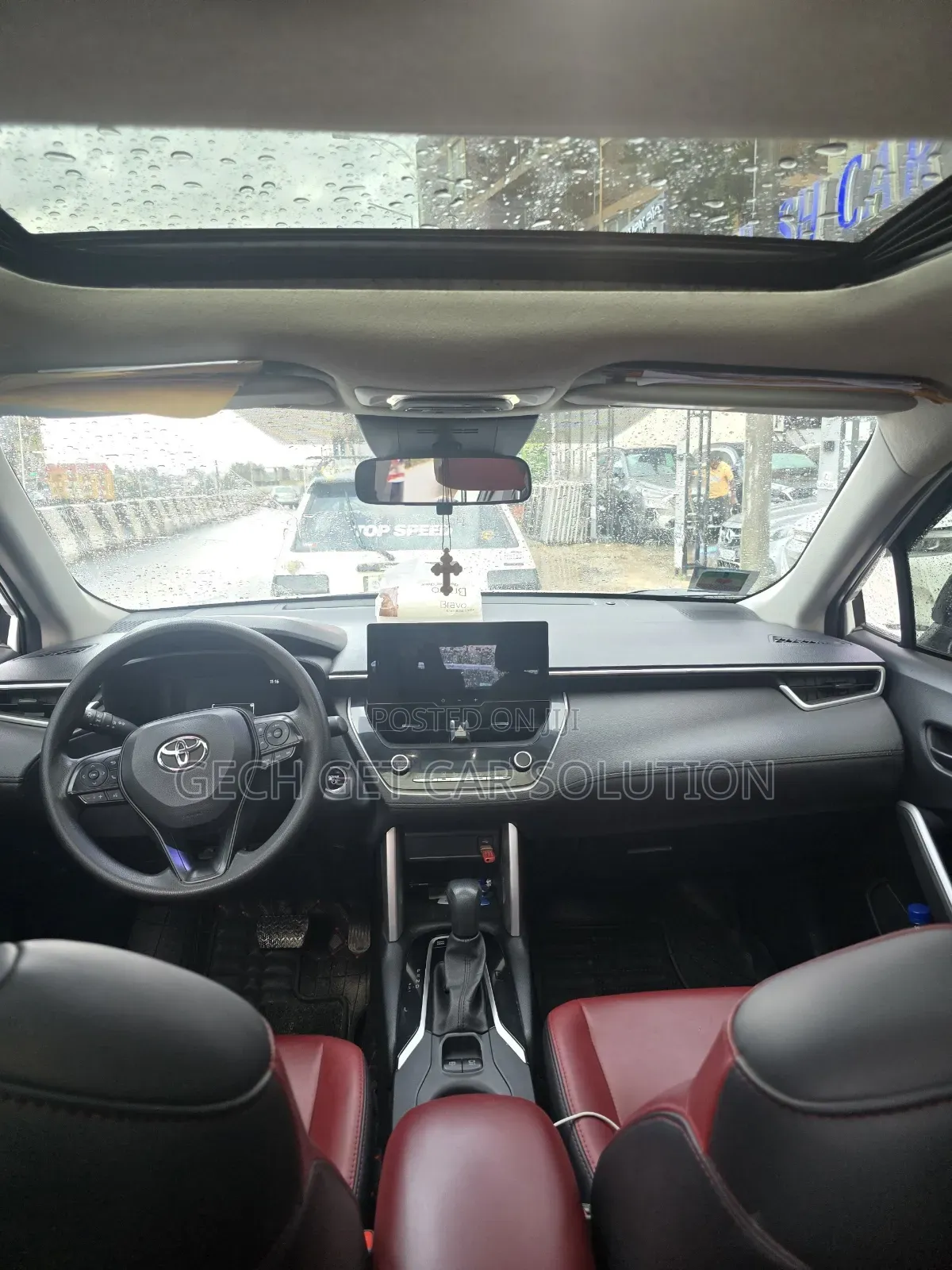 Toyota Corolla Cross Hybrid 2024 White