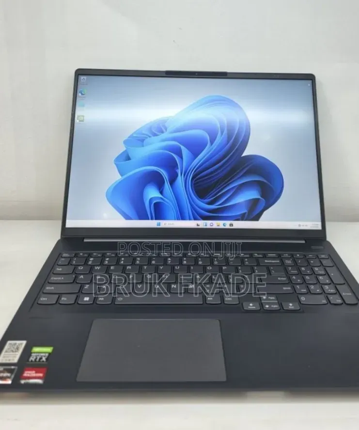New Laptop Lenovo IdeaPad Flex 15 16GB AMD Ryzen 7 SSD 512GB
