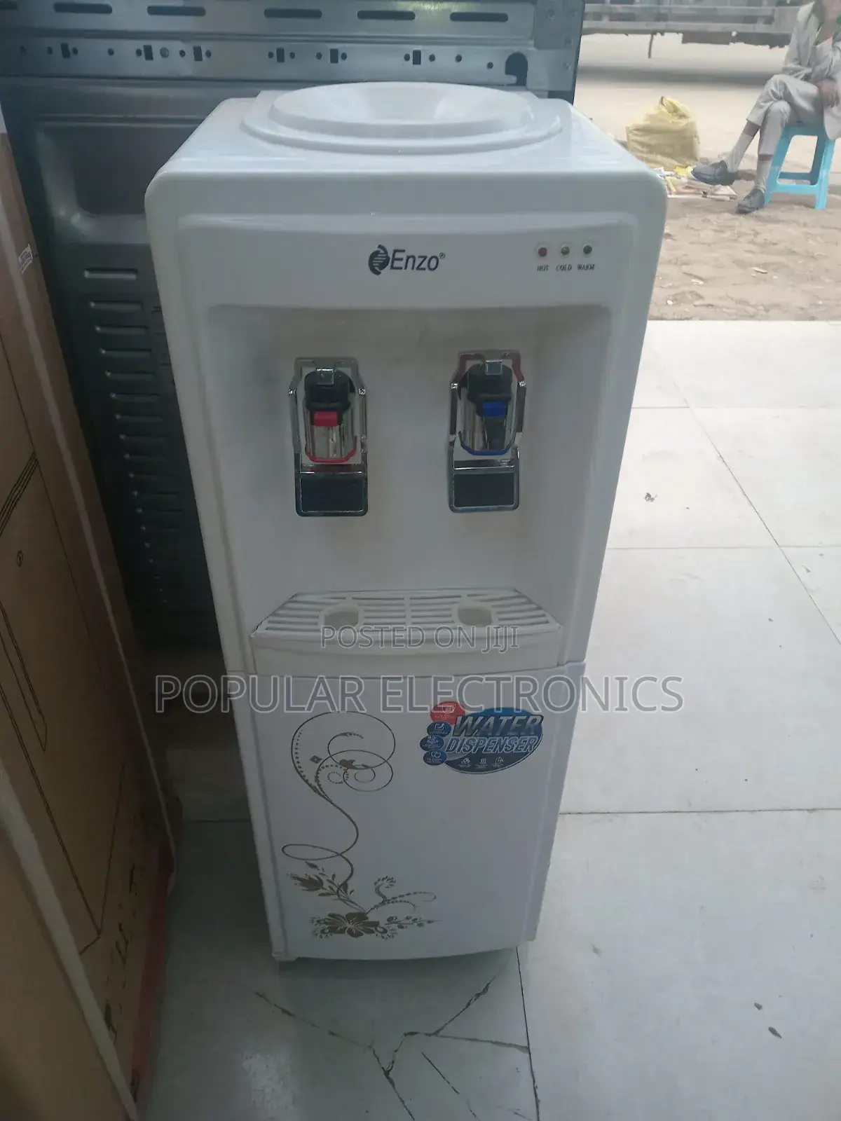 Enzo Watre Dispenser