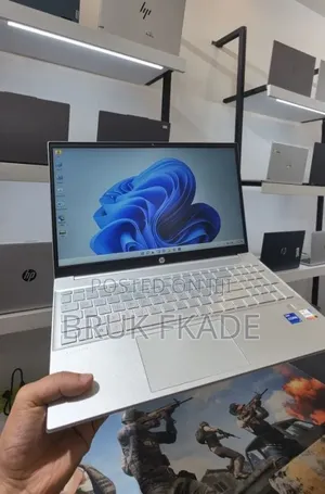 New Laptop HP Pavilion 15 16GB Intel Core i7 SSD 512GB